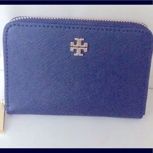Tory Burch Emerson Zip Coin Case Wallet. Navy Brand New. Only used a few times.